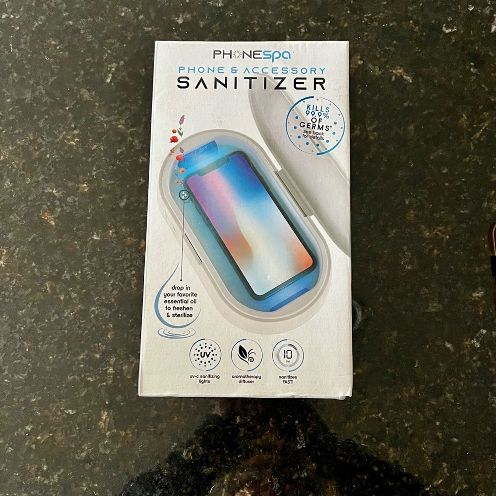 🎉HOST PICK🎉 Phone and accessory sanitizer